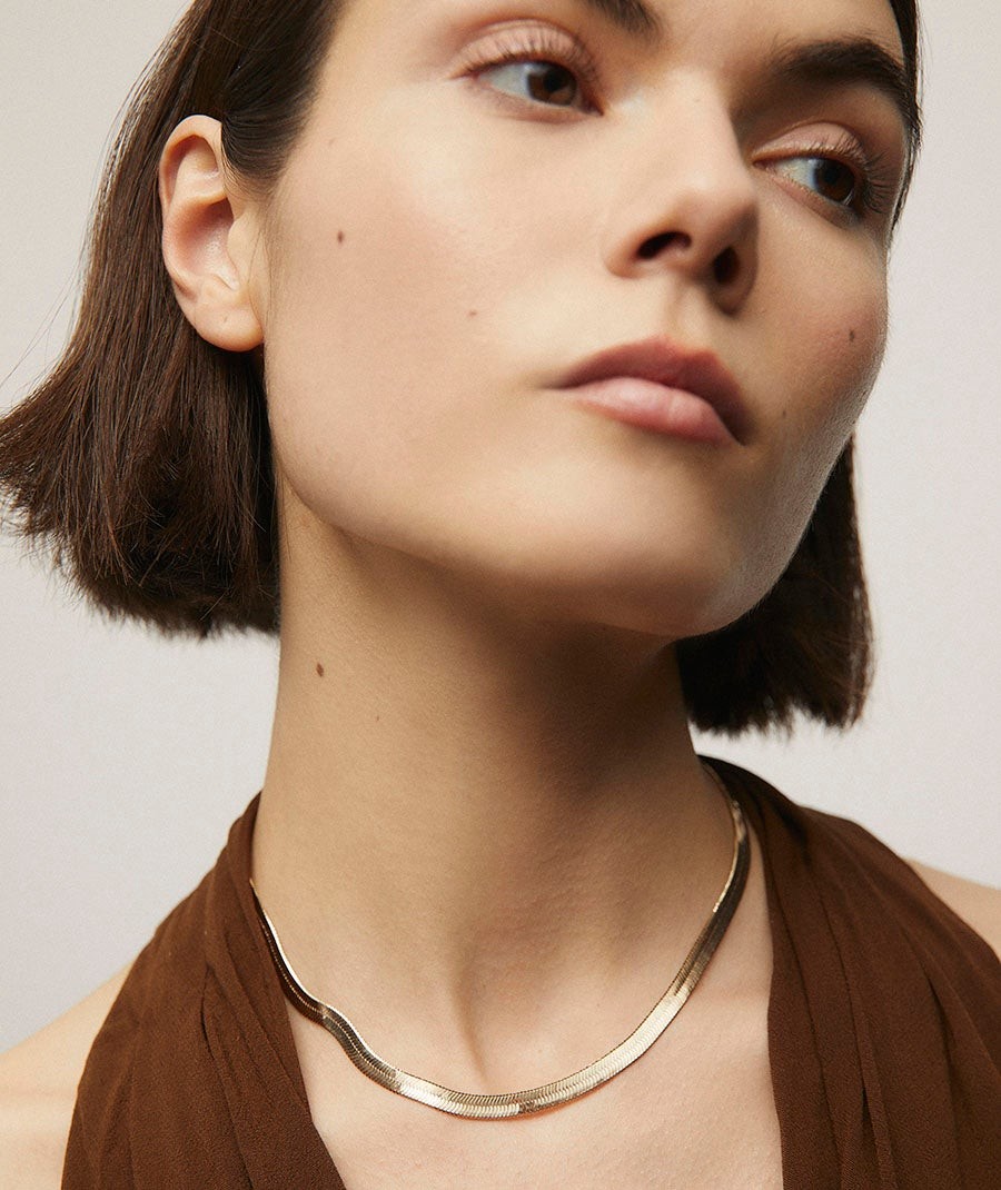 collar plano chapado